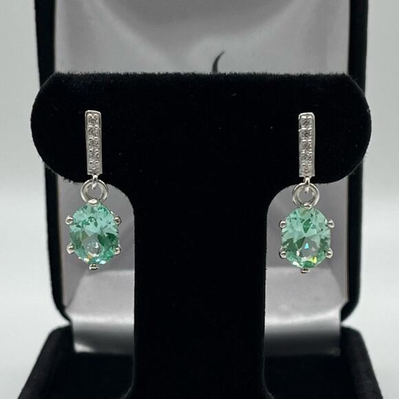 BEAUTIFUL 4ct Oval Cut Ice Green Spinel Earrings in Sterling Silver - Picture 1 of 3